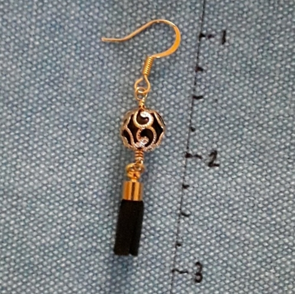 Annabelle Earrings - Picture 3 of 3